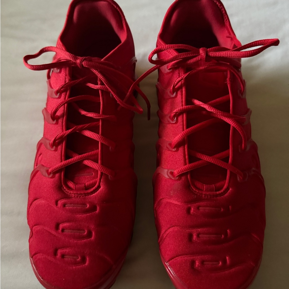 Nike Airmax University Red Athletic Sneakers - Picture 4 of 5